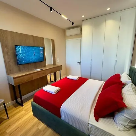 Pearl Pool Luxury * Golem (Tirana)