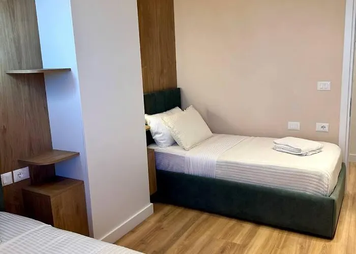 Villa Pearl Pool Luxury Golem (Tirana)