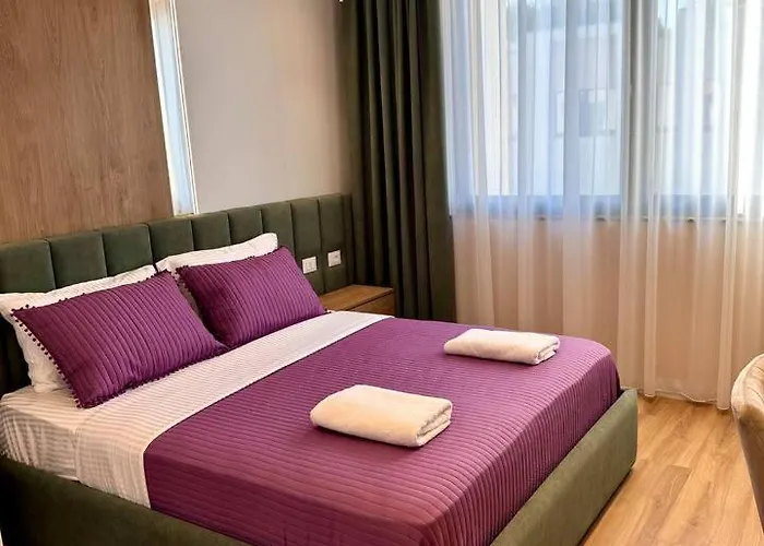 Pearl Pool Luxury Villa Golem (Tirana)